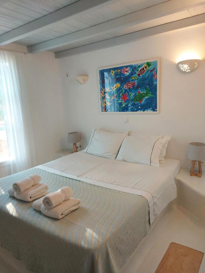 Simos Suites Elafonissos Exterior photo